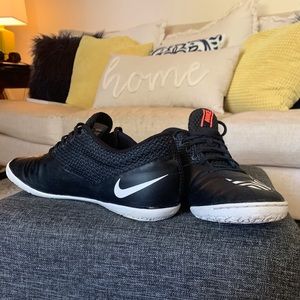 MENS NIKE SHOES